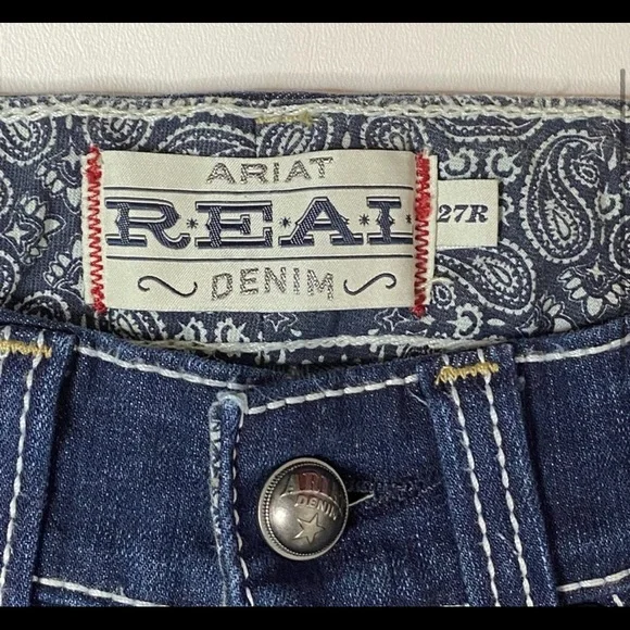 Ariat | REAL Denim Mid Rise Boot Cut Jeans - Picture 4 of 5